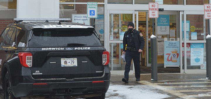 Trial begins for man ticketed for pharmacy robbery in Norwich